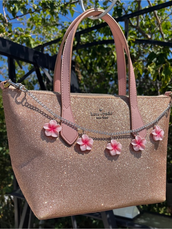 kate spade Handbags - Kate Spade New York Gold Glitter Joeley Small Bag w/Charms